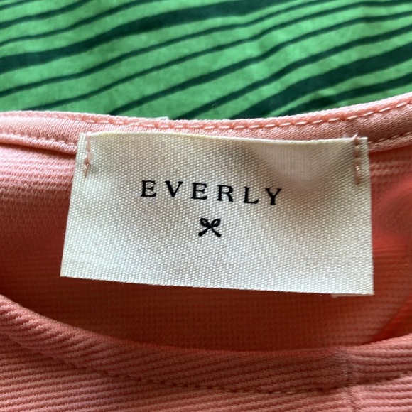 Peachy sleeveless summer dress! - Picture 5 of 5